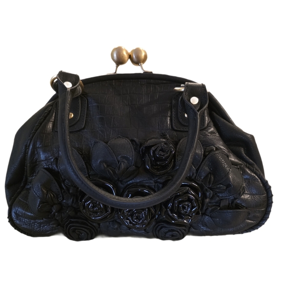 Isabella Fiore Black Leather Kiss-Lock Satchel / Crossbody with 3D Rosettes - Picture 7 of 16
